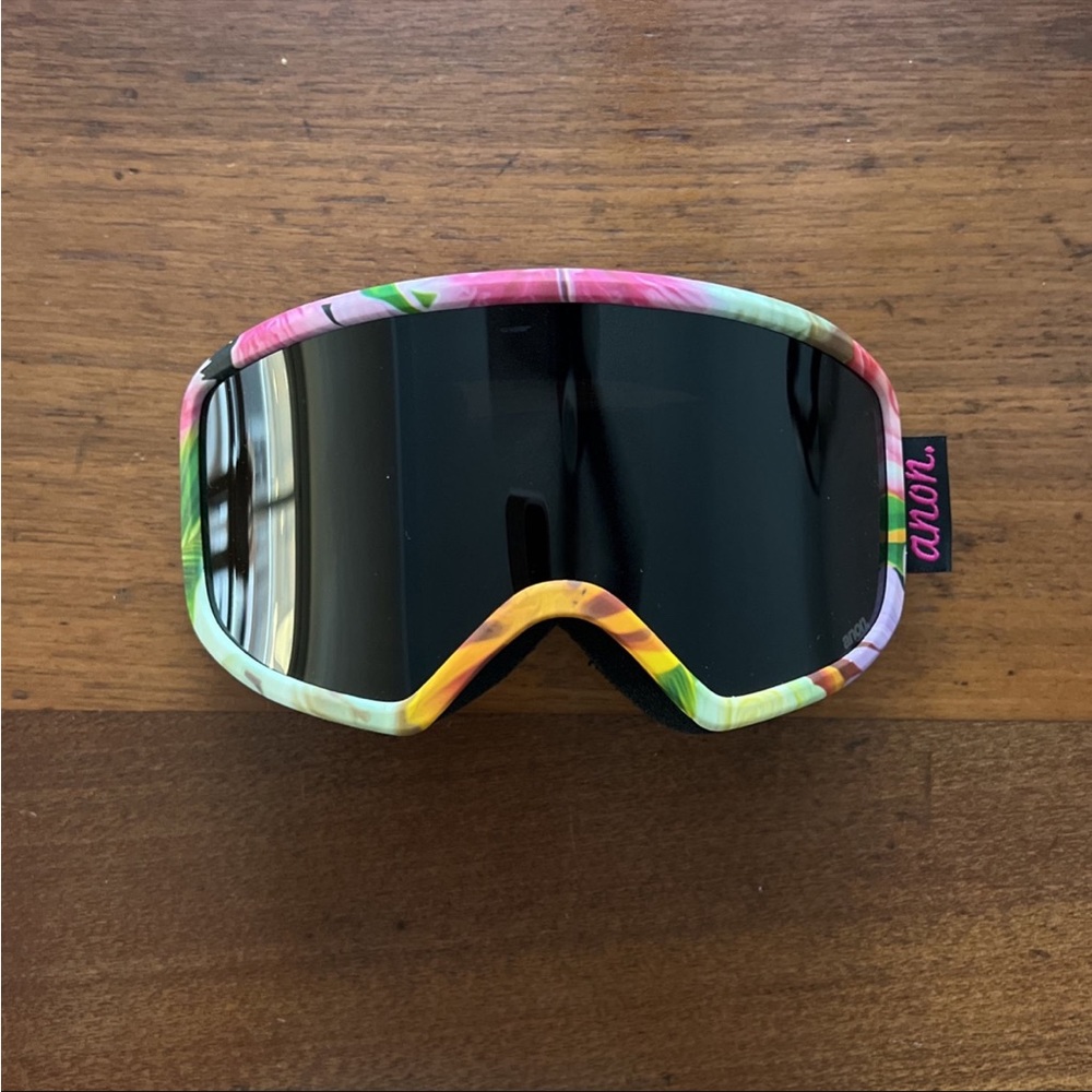 Anon Women’s Snowboarding Goggles w/ Magnetic Face Guard